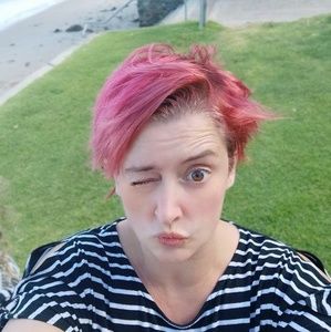 Meet your Posher, Ellie